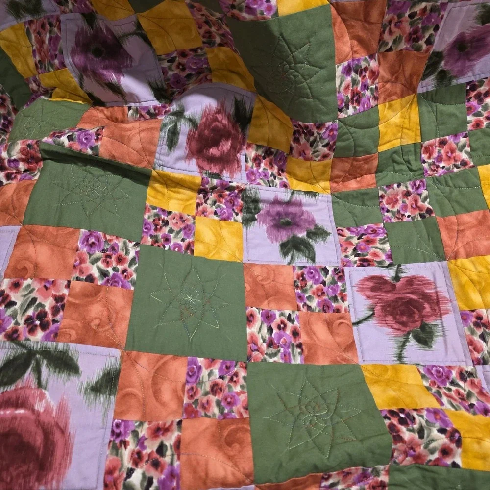 Quilt 62x62.5 Handmade Machine‎ Sewn Pink  Green Ivory Yellow Roses Floral Patch